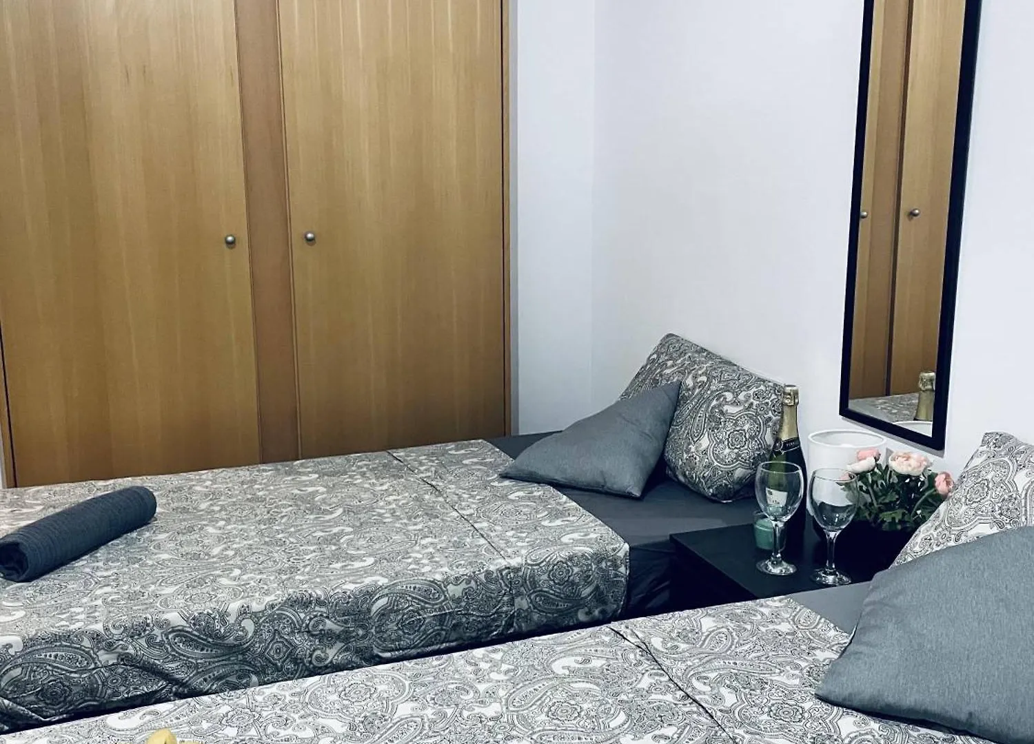 Sepulveda 3 Bed & Breakfast Barcelona Spain